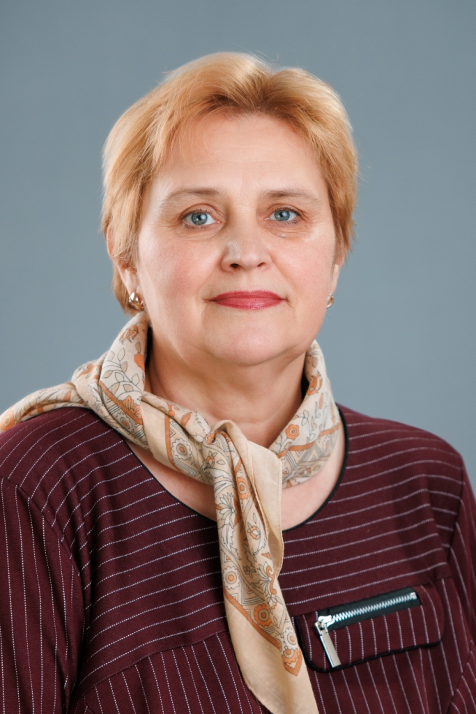 Токмакова Марина Юрьевна.